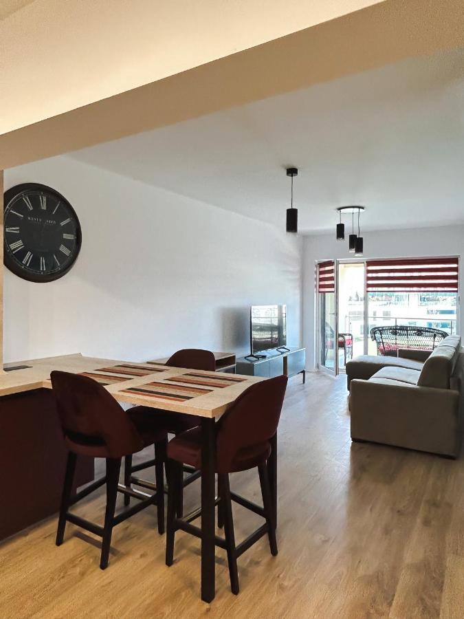 Bg Luximmo Apartments Cluj Napoca Bagian luar foto