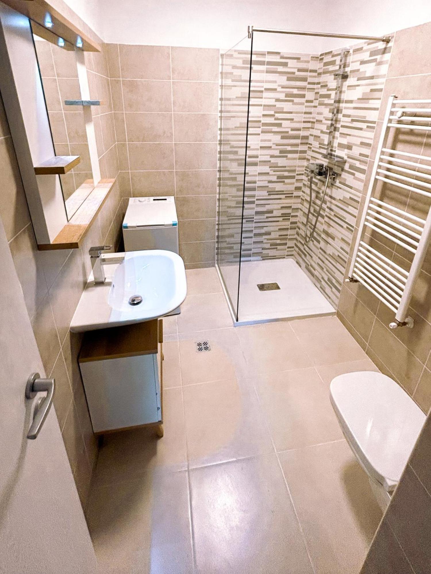 Bg Luximmo Apartments Cluj Napoca Bagian luar foto